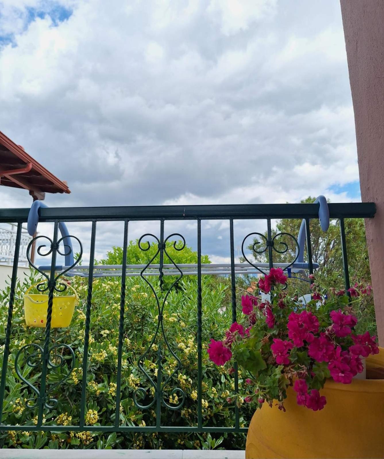 Roadhouse, Nilie Hospitality Mgmt Villa Flogita Exterior photo