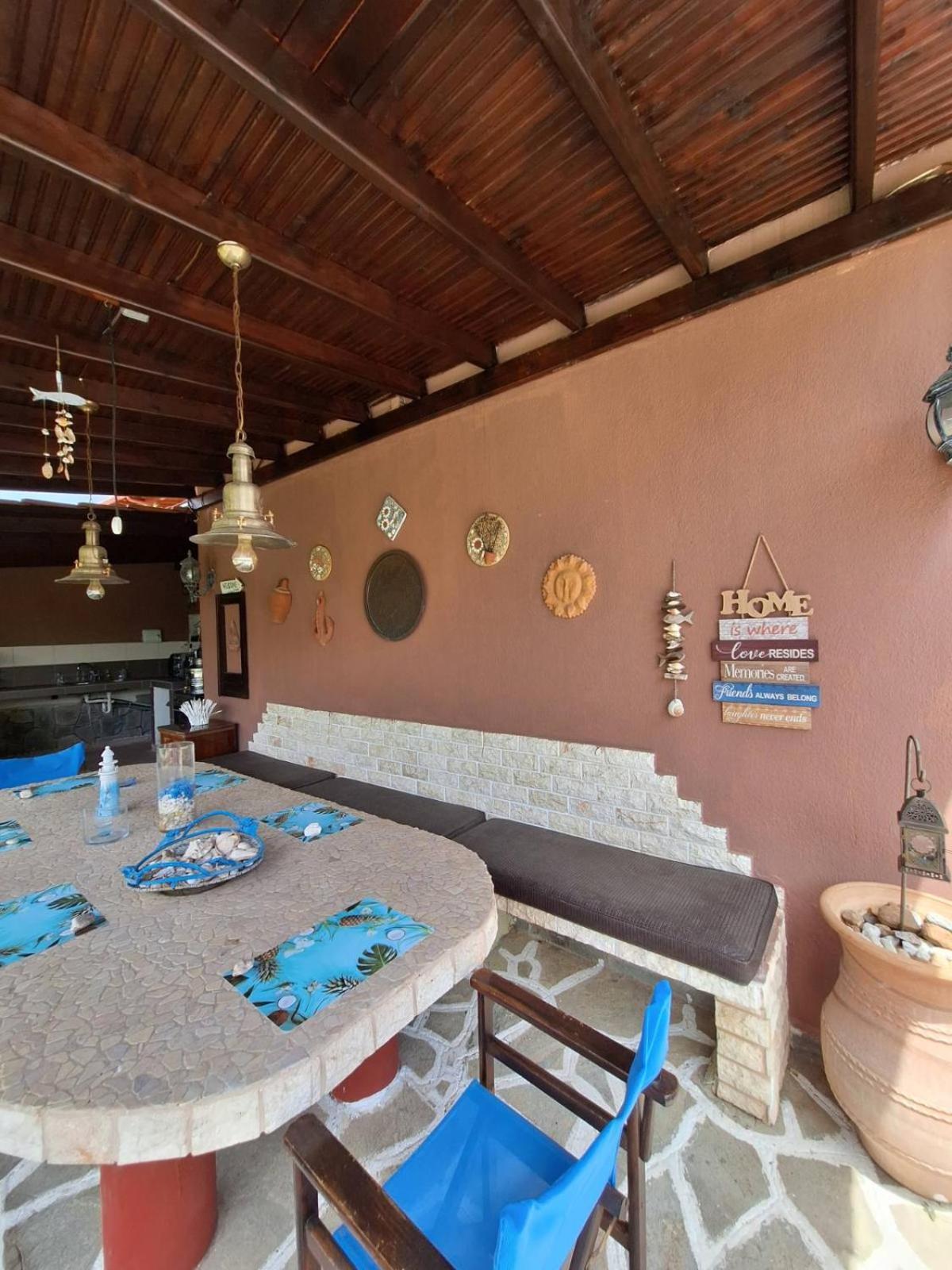 Roadhouse, Nilie Hospitality Mgmt Villa Flogita Exterior photo
